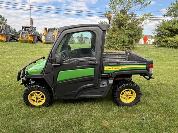 Image of John Deere XUV 835M equipment image 3