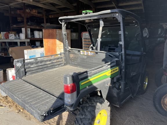 Image of John Deere XUV 835M equipment image 3