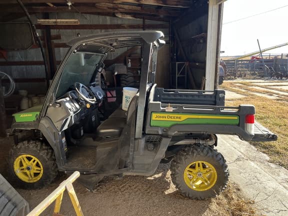 Image of John Deere XUV 835M Primary image
