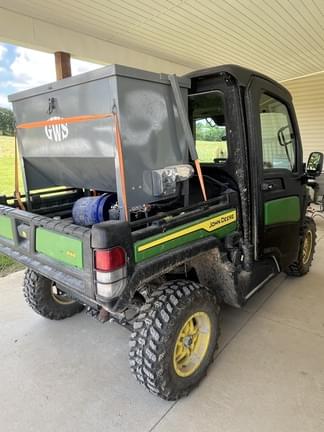 Image of John Deere XUV 835M equipment image 4