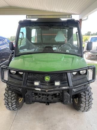 Image of John Deere XUV 835M equipment image 2