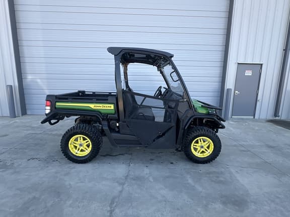 Image of John Deere XUV 835M equipment image 3