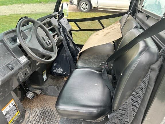 Image of John Deere XUV 835M equipment image 1