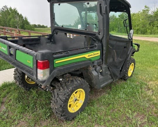 Image of John Deere XUV 835M equipment image 4