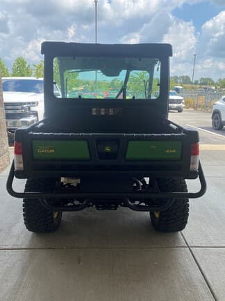 Image of John Deere XUV 835M equipment image 4