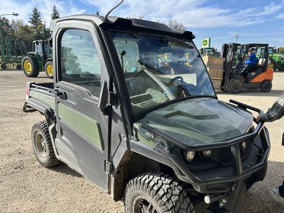 2023 John Deere XUV 835M Equipment Image0