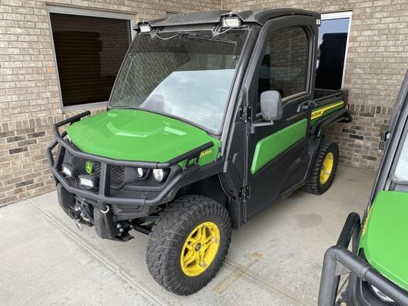 Image of John Deere XUV 835M equipment image 1