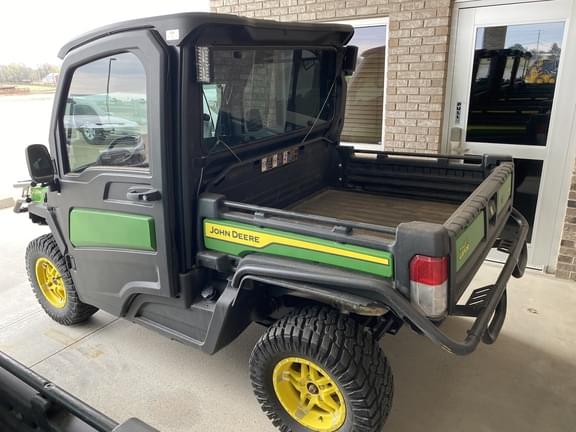 Image of John Deere XUV 835M equipment image 4