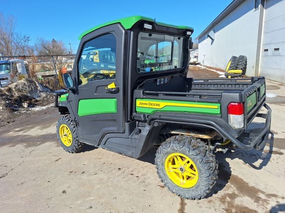 Image of John Deere XUV 835R equipment image 2