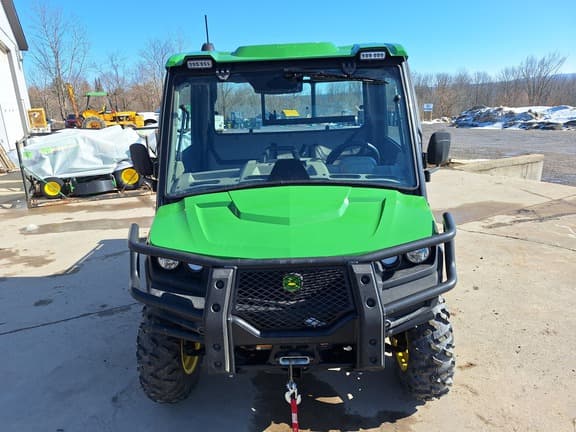 Image of John Deere XUV 835R equipment image 3