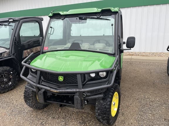 Image of John Deere XUV 835R equipment image 2
