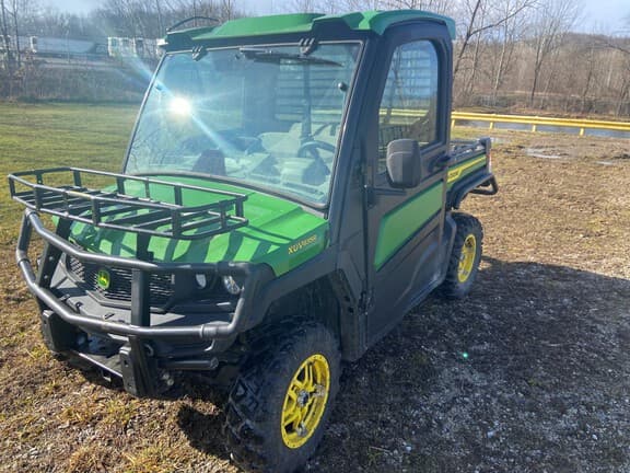 Image of John Deere XUV 835R equipment image 4