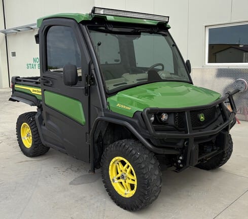 2023 John Deere XUV 835R Equipment Image0