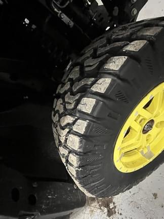 Image of John Deere XUV 835R equipment image 1