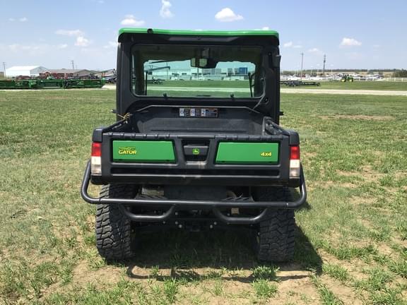Image of John Deere XUV 835R equipment image 4