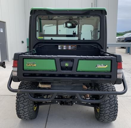 Image of John Deere XUV 835R equipment image 3