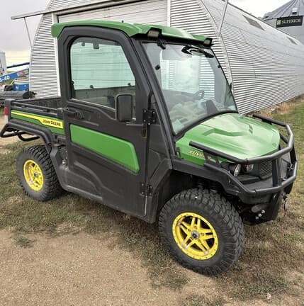 Image of John Deere XUV 835R Primary image