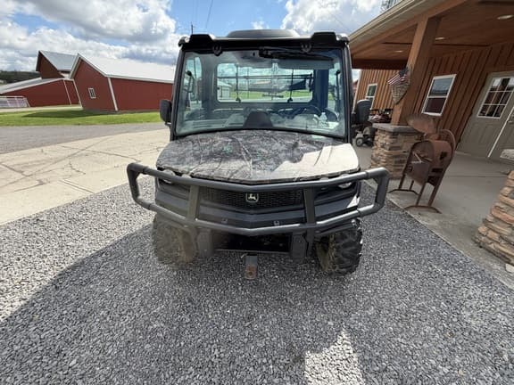 Image of John Deere XUV 835R equipment image 4