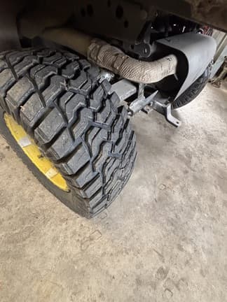 Image of John Deere XUV 835R equipment image 3