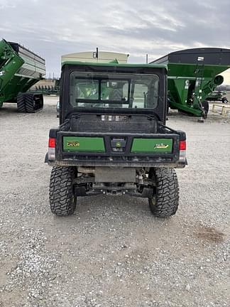 Image of John Deere XUV 835R equipment image 3