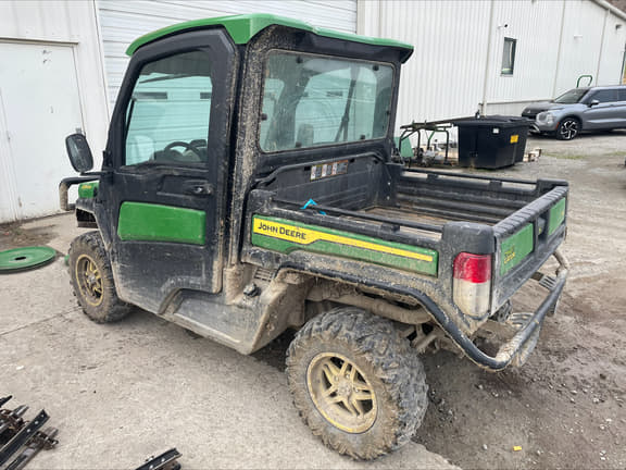 Image of John Deere XUV 835R equipment image 2