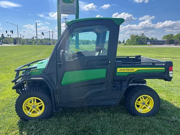 Image of John Deere XUV 835R equipment image 4