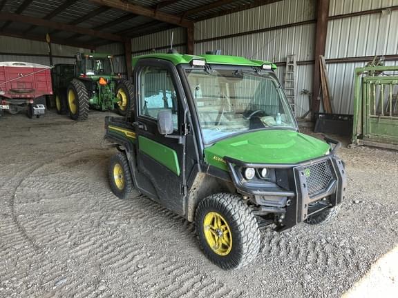Image of John Deere XUV 835R Primary image