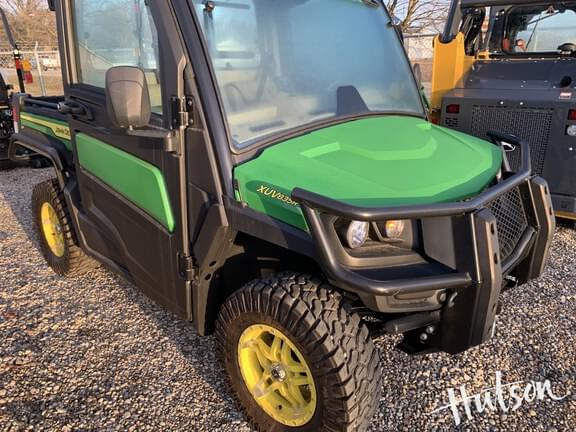 Image of John Deere XUV 835R Primary image