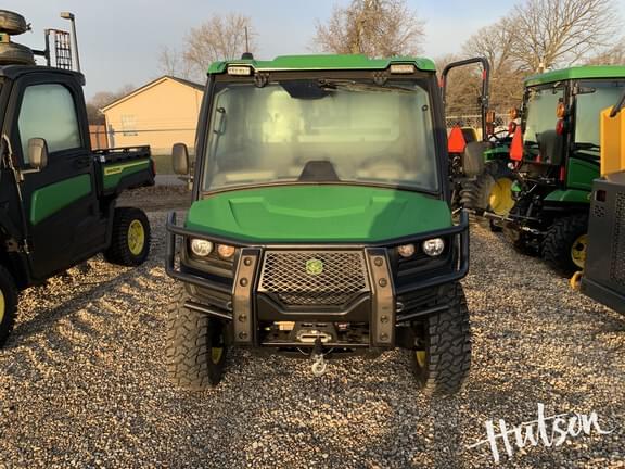 Image of John Deere XUV 835R equipment image 3