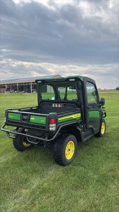 Image of John Deere XUV 835R equipment image 4