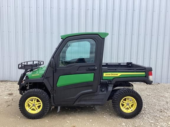 Image of John Deere XUV 835R Primary image