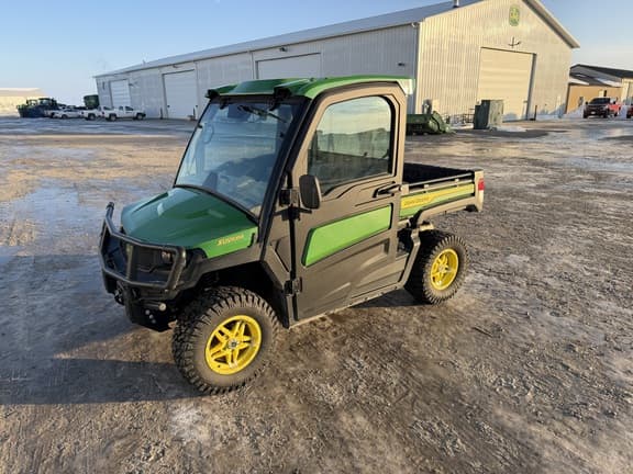 Image of John Deere XUV 835R equipment image 2