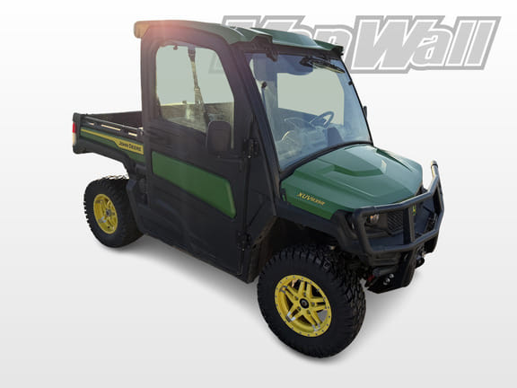 2023 John Deere XUV 835R Equipment Image0