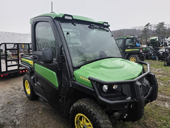 2023 John Deere XUV 835R Equipment Image0