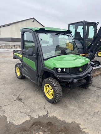 2023 John Deere XUV 835R Equipment Image0