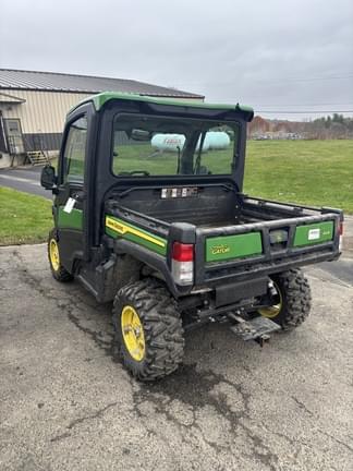Image of John Deere XUV 835R equipment image 1