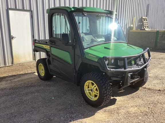 Image of John Deere XUV 835R equipment image 4