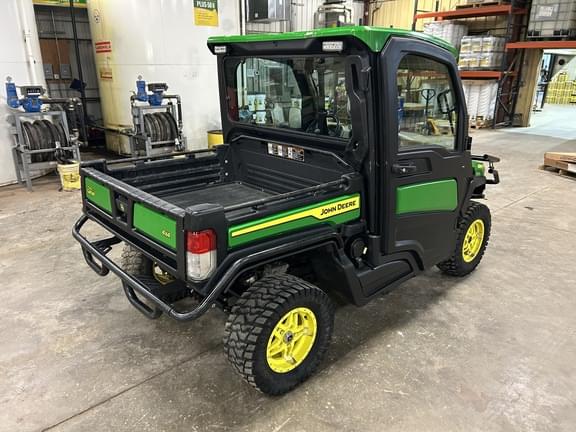 Image of John Deere XUV 835R equipment image 4