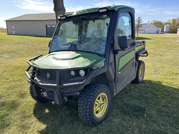Image of John Deere XUV 835R Primary image