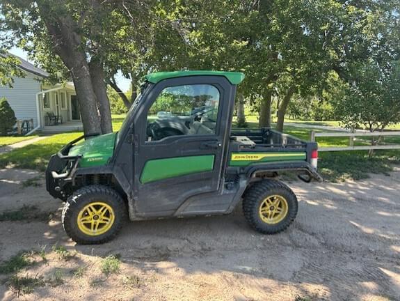 Image of John Deere XUV 835R equipment image 3