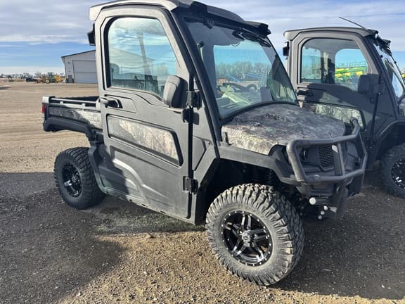 Image of John Deere XUV 835R Primary image