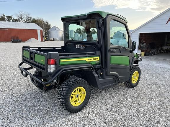 Image of John Deere XUV 835R equipment image 2