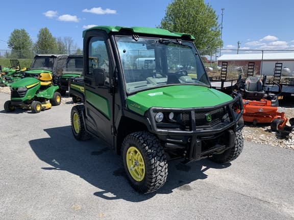Image of John Deere XUV 835R Primary image