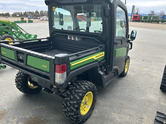Image of John Deere XUV 835R equipment image 3
