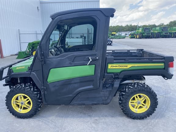 Image of John Deere XUV 835R Primary image