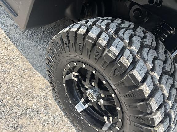 Image of John Deere XUV 865M equipment image 4