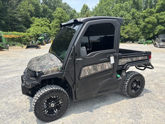 2023 John Deere XUV 865M Equipment Image0