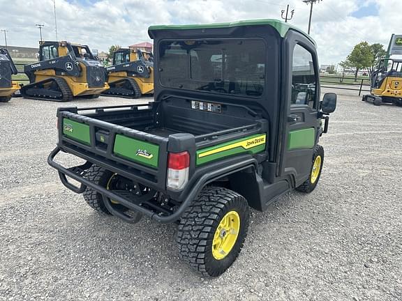 Image of John Deere XUV 865R equipment image 3