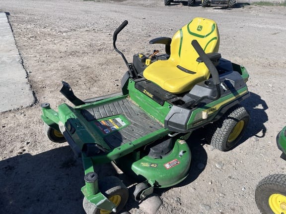 2023 John Deere Z320R Equipment Image0