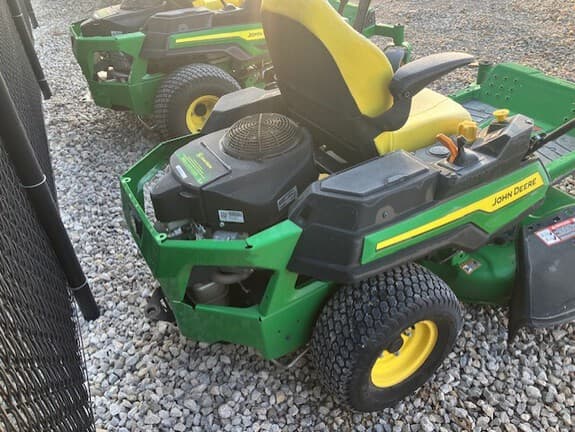 Image of John Deere Z320R equipment image 4